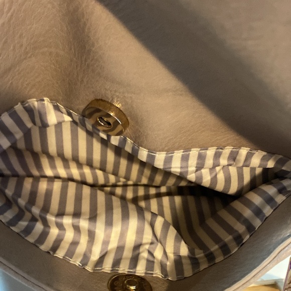 Miztique Crossbody Multiple Pocket Purse No Strap Included - Picture 5 of 10